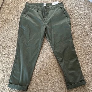 NEW Gap Girlfriend Khaki, Green, 8 Petite